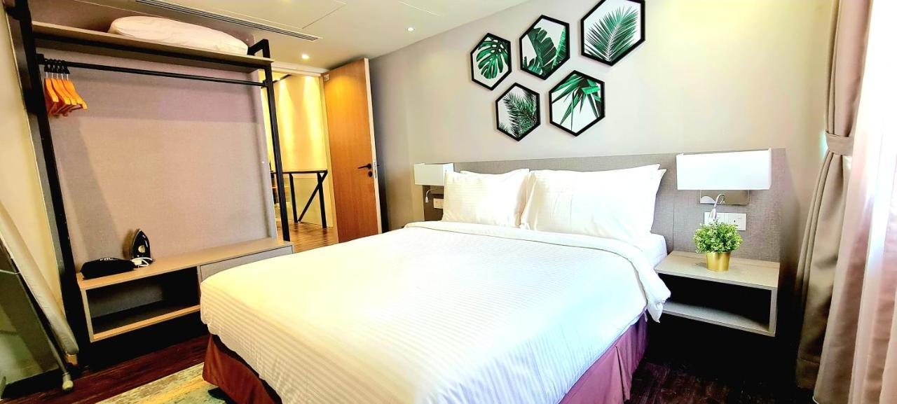 บาฮารี พาเหรดโฮเต็ล บาย พีเอชซี Hotel จอร์จทาวน์ ภายนอก รูปภาพ