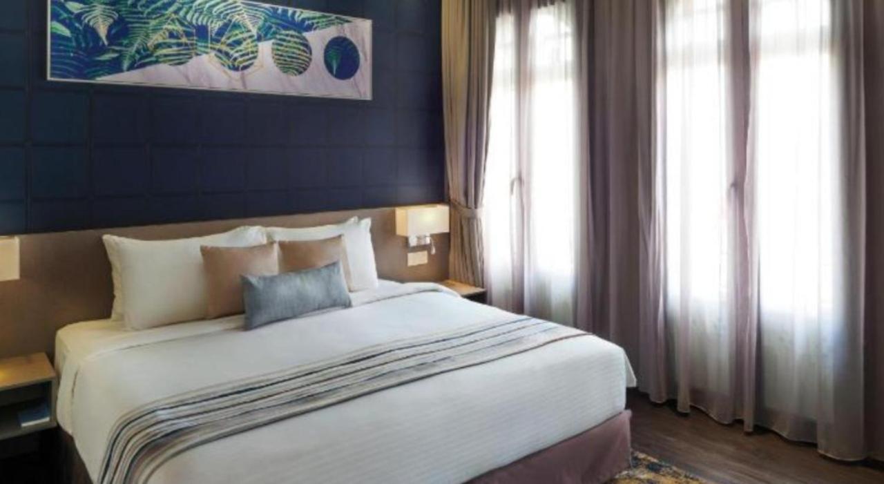 บาฮารี พาเหรดโฮเต็ล บาย พีเอชซี Hotel จอร์จทาวน์ ภายนอก รูปภาพ
